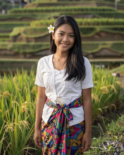 Lestari Dewi - Bali, Indonesia profile photo, Asian woman seeking relationship